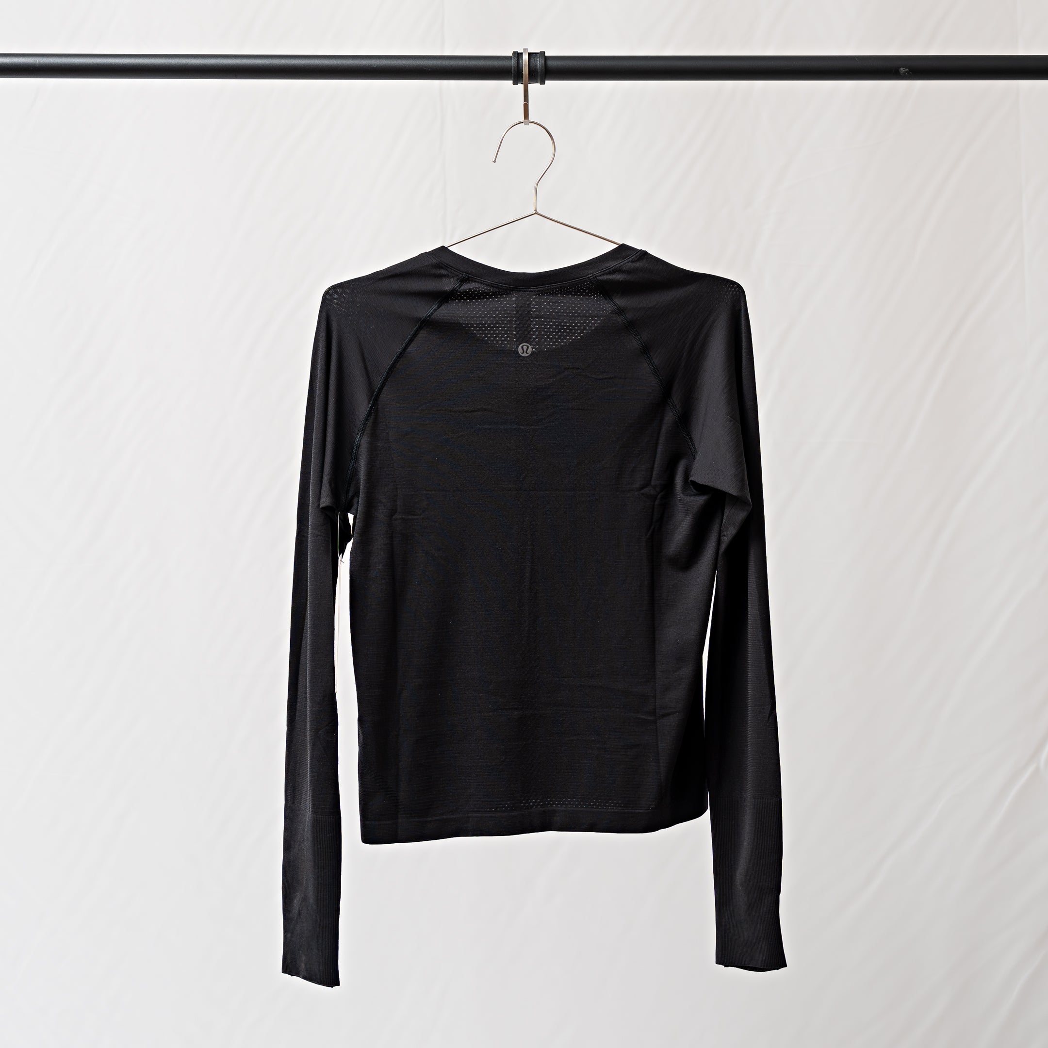 NAKEDMD x Lululemon Swiftly Long Sleeve Relaxed