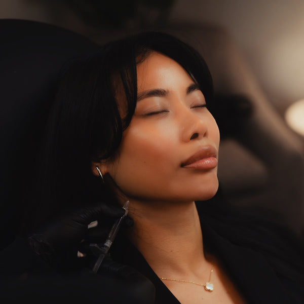 Jawline Contour Filler