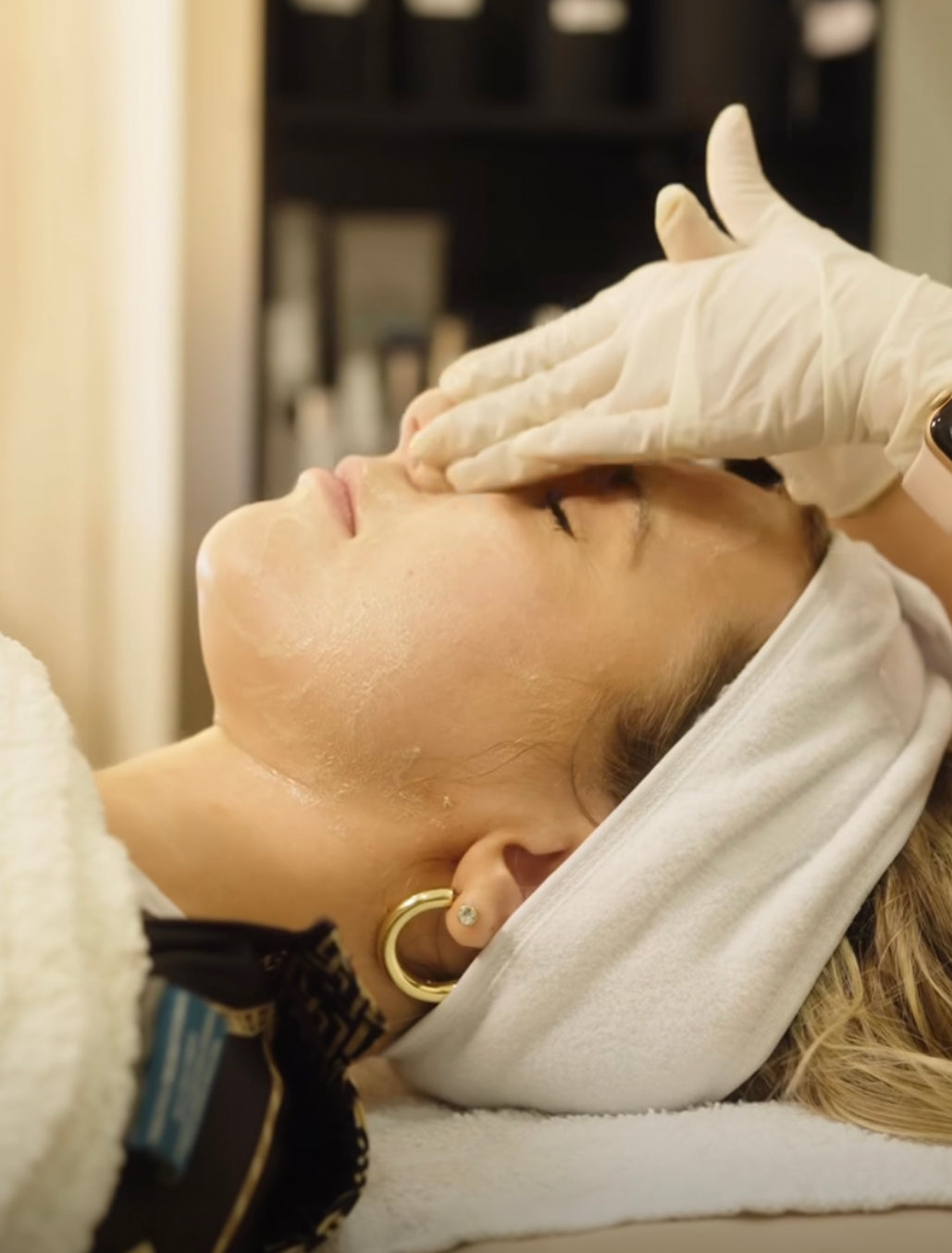 Minimalist Renewal Facial